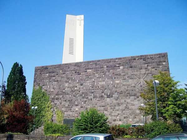 Gießen_Petruskirche_(1)