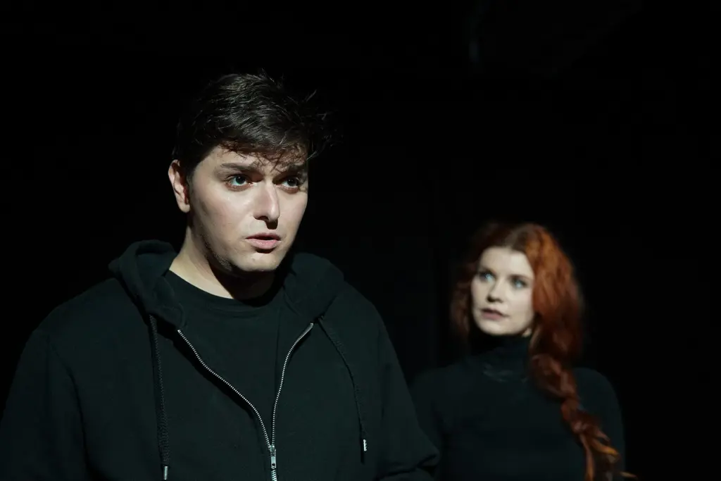 Luca und sam stare 