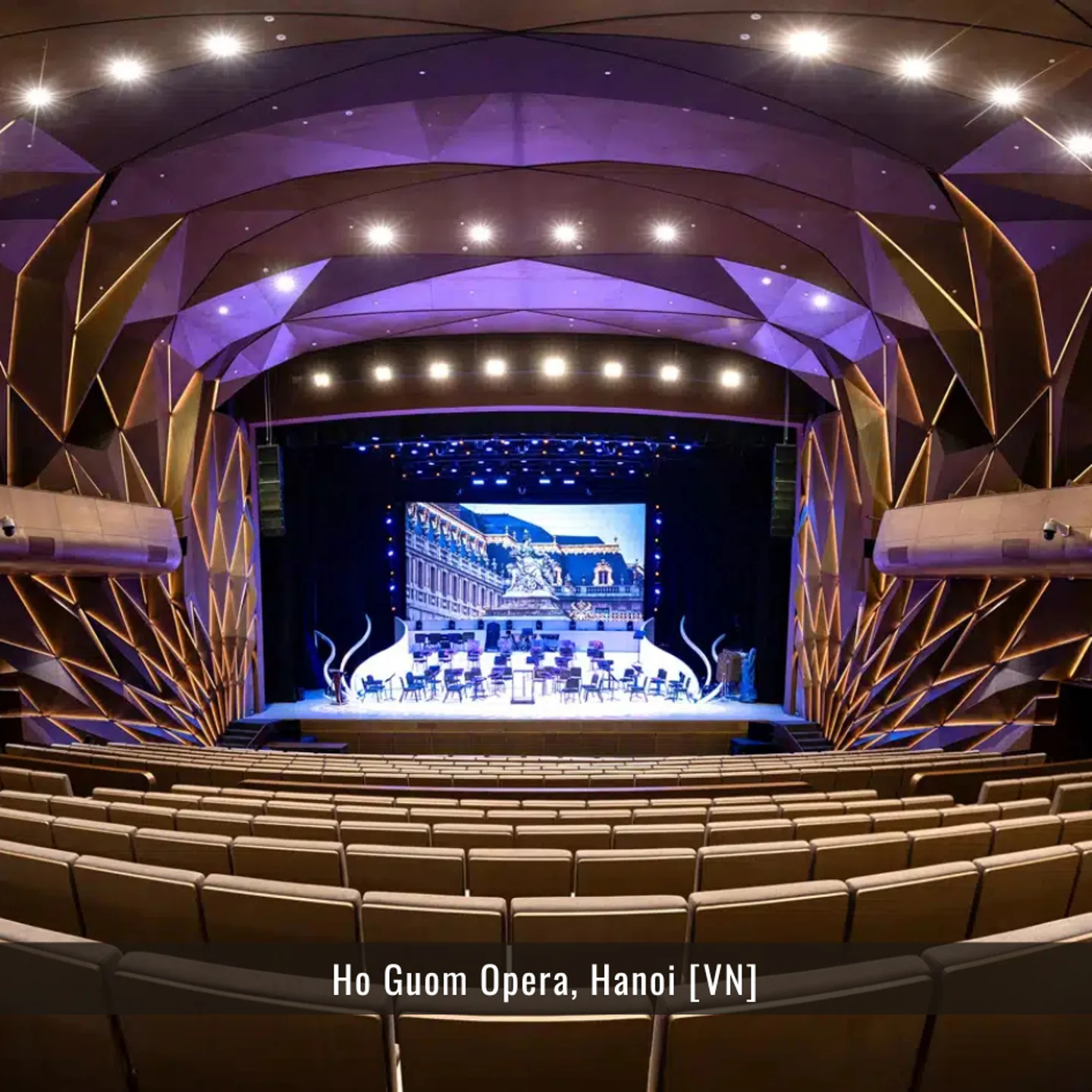 VN_Hanoi-HoGuomOpera-interieur