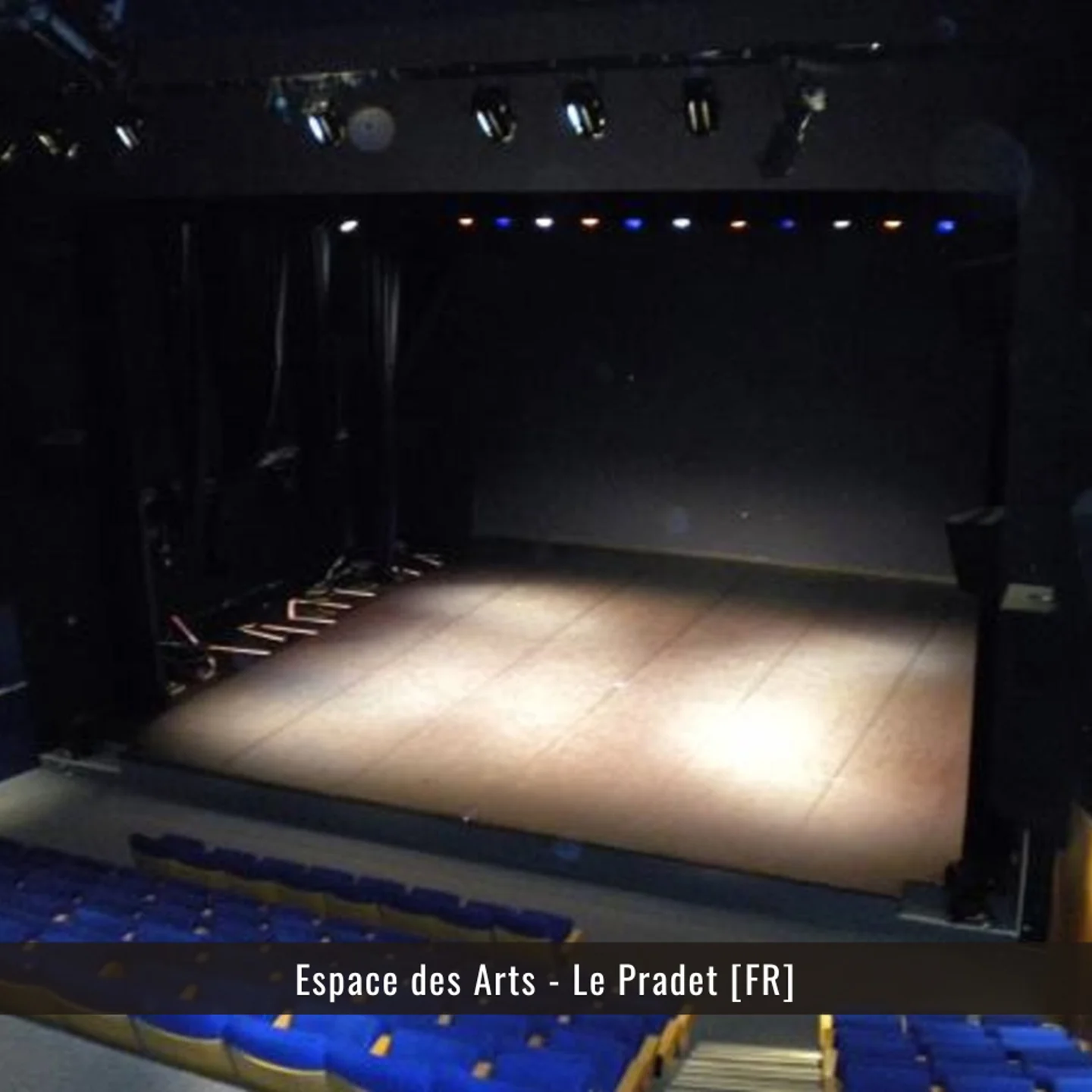 FR_LePradet-Espace des Arts-interieur
