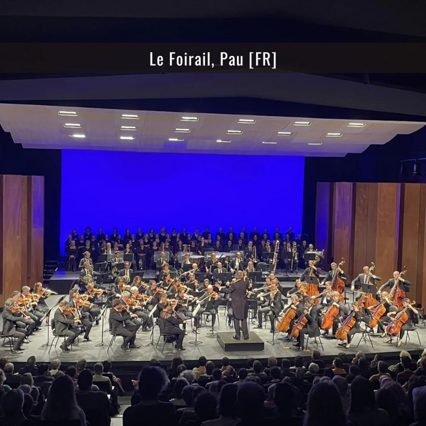 FR_Pau-LeFoirail-interieur