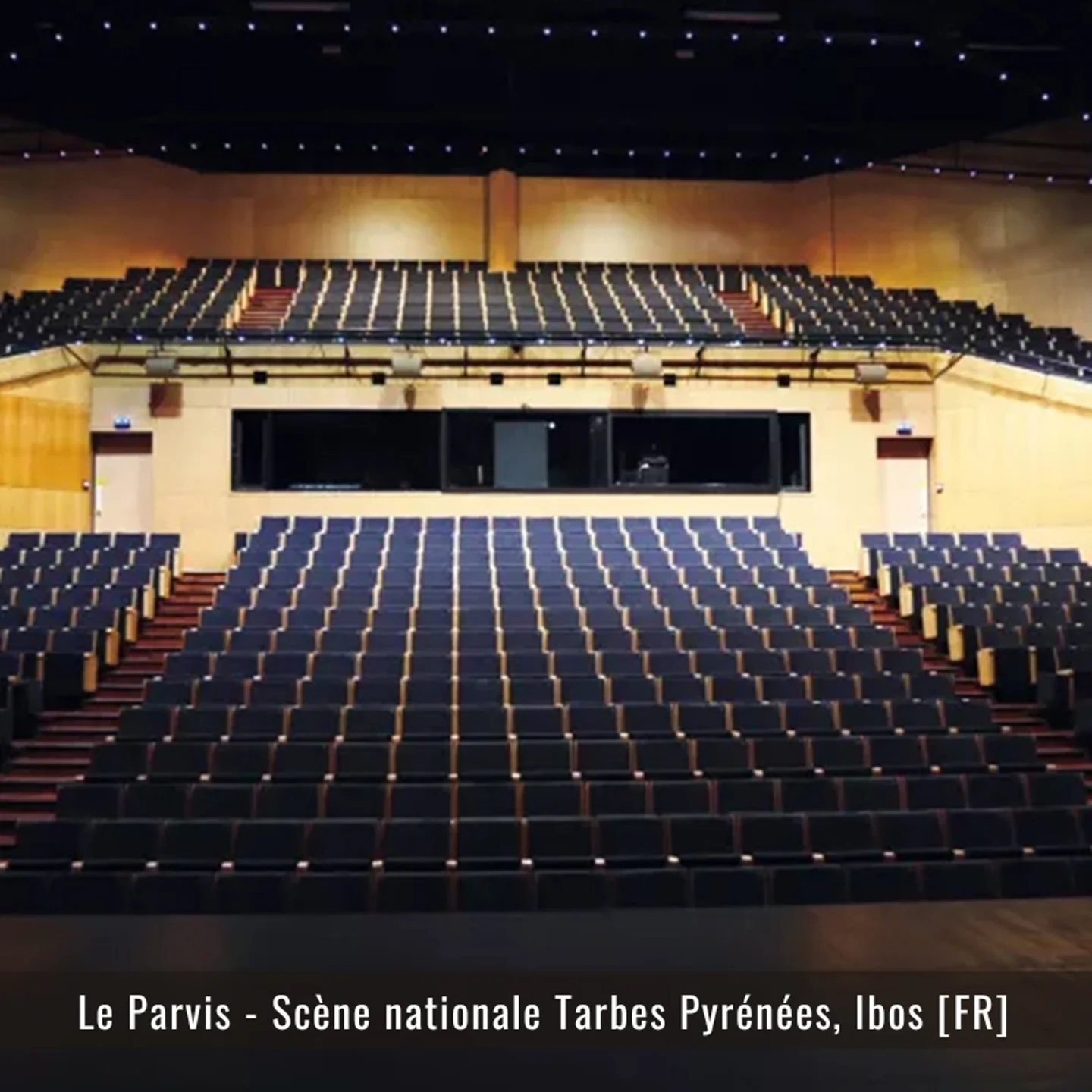 FR_Ibos-LeParvis-interieur
