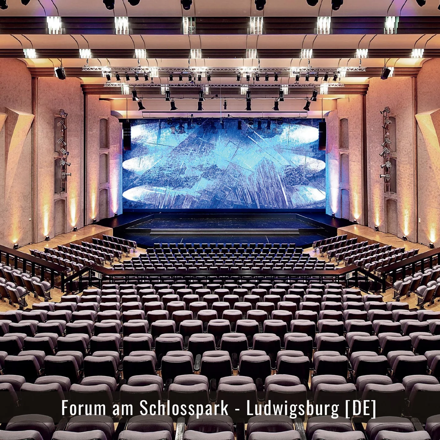 DE_Ludwigsburg-forum-am-schlosspark-interieur