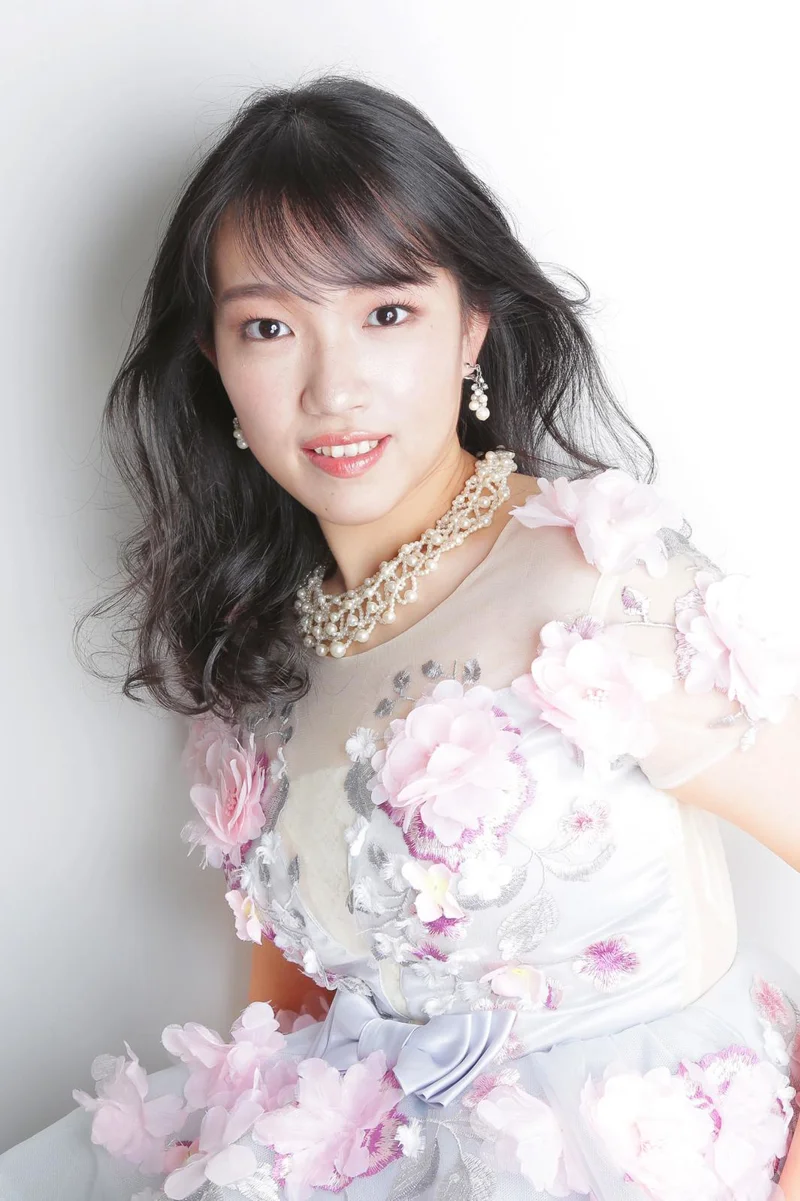 Foto Sayaka Tominaga