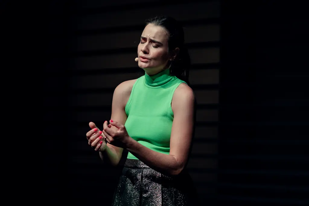 Nora Bertogg-3