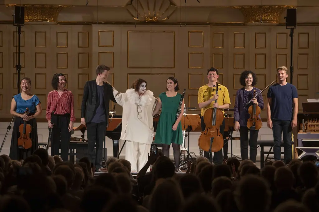 kopatchinskaja-and-friends-2021-c-sf-marco-borrelli-08-2000x1333
