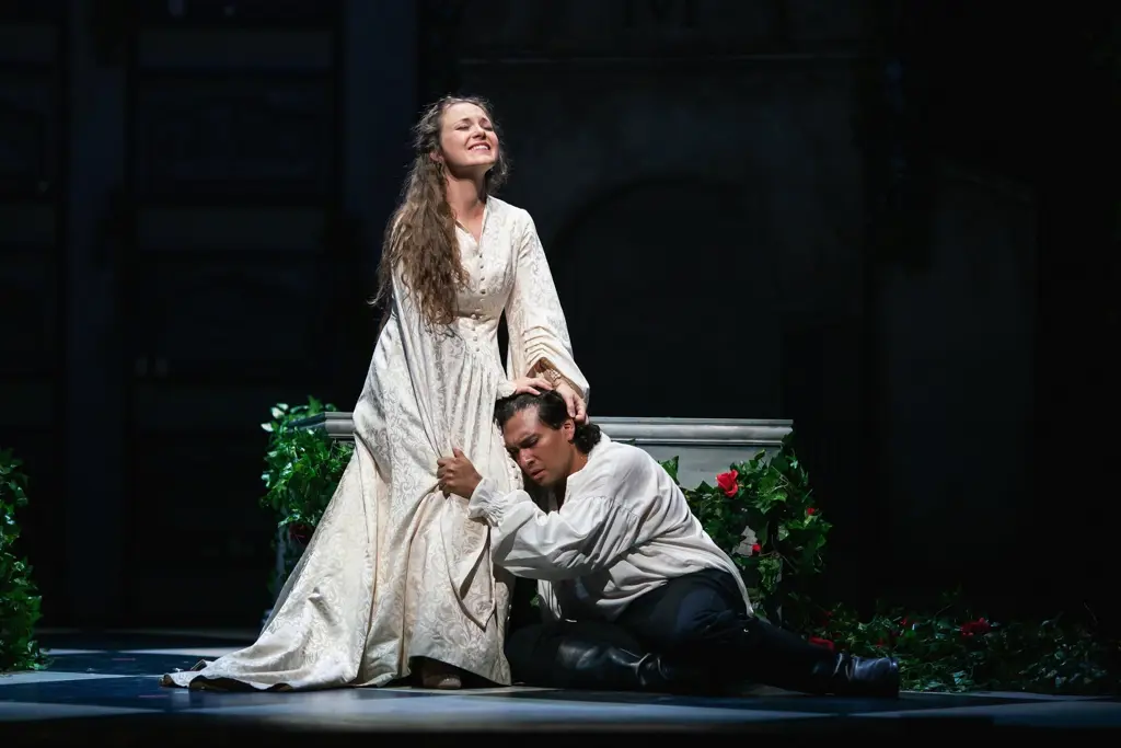 madison-leonard-performance-1
