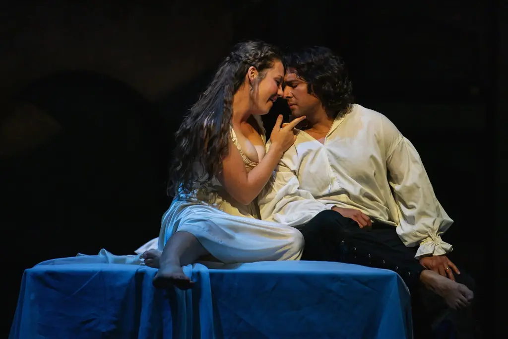 madison-leonard-performance-2