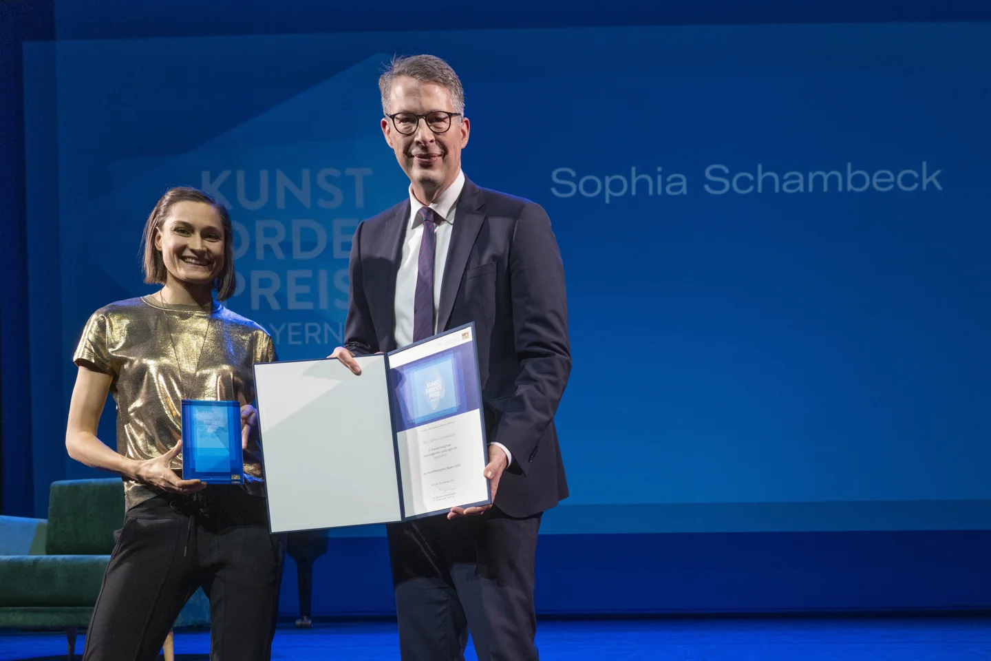 67645df76b09a98df562af58_BayerischerKunstfoerderpreis2024SophiaSchambeck