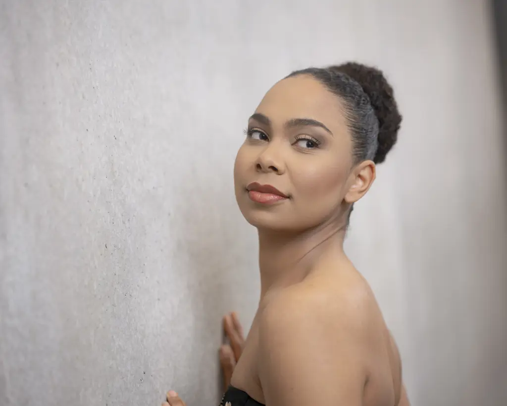  Victoria Randem, Soprano4, picture by Peter Adamik
